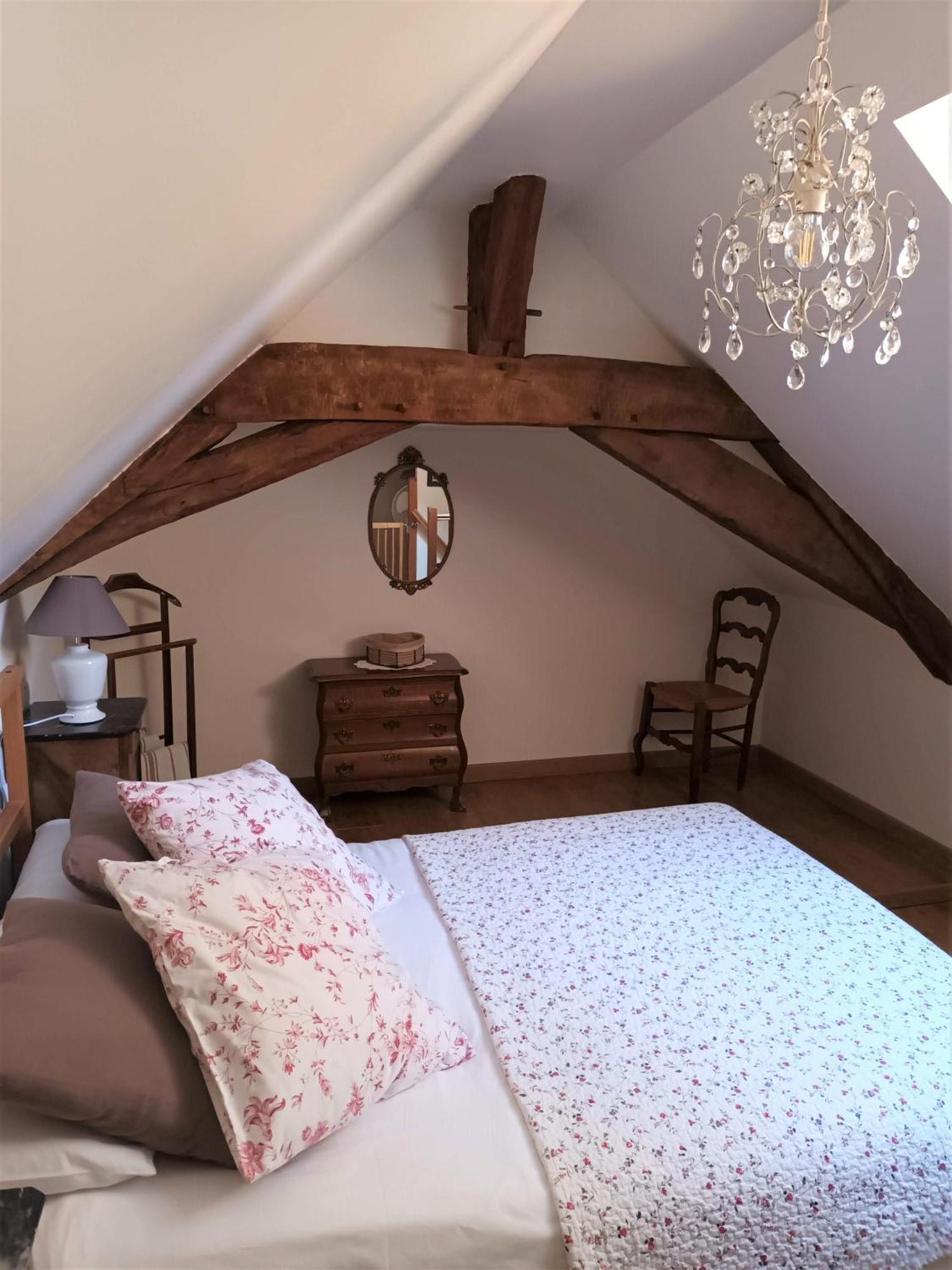 Le Logis Du Pressoir Self Catering Gites In Beautiful 18Th Century Estate In The Heart Of The Loire Valley With Heated Pool And Extensive Grounds. Les Bois-d'Anjou Номер фото