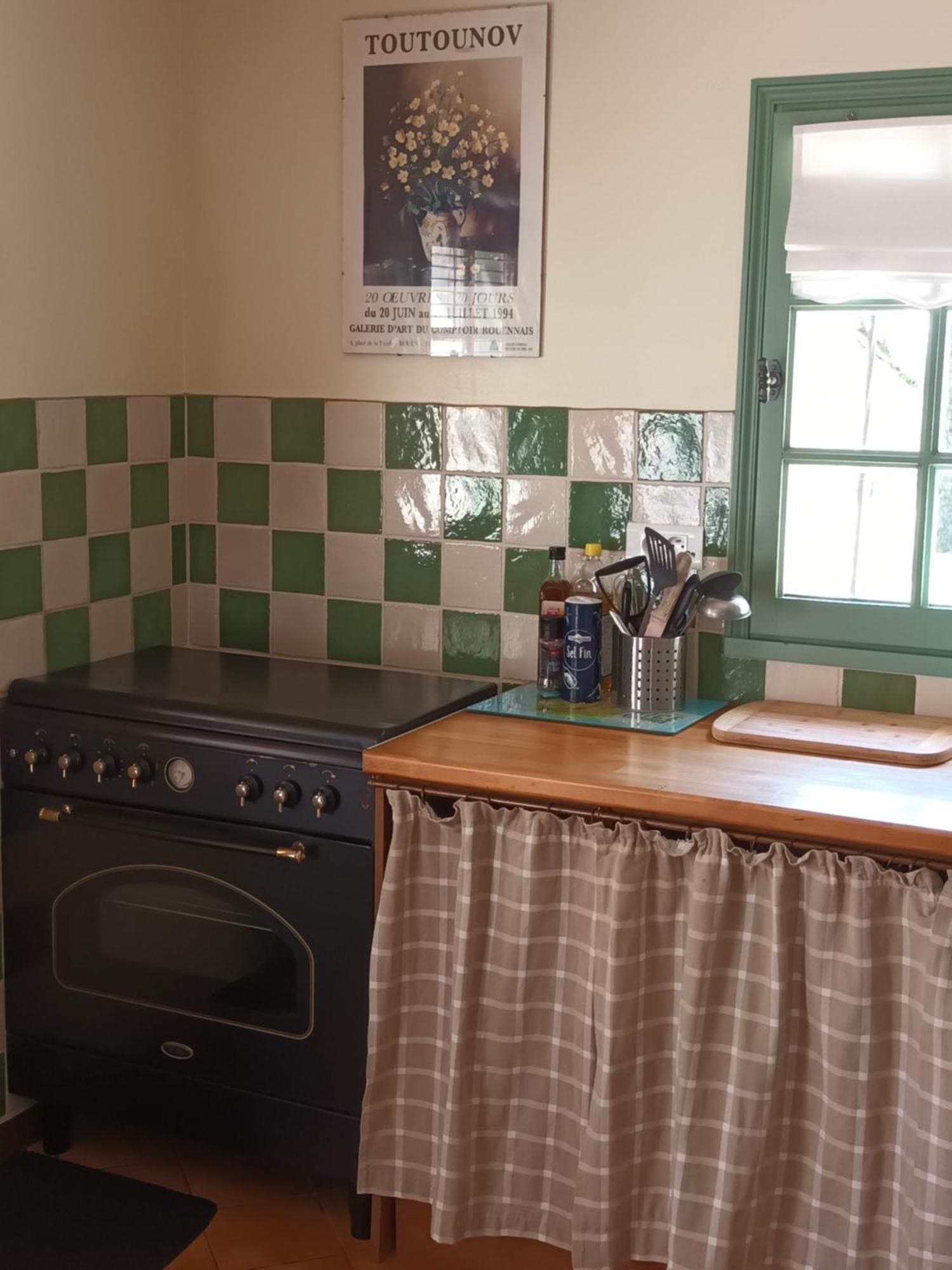 Le Logis Du Pressoir Self Catering Gites In Beautiful 18Th Century Estate In The Heart Of The Loire Valley With Heated Pool And Extensive Grounds. Les Bois-d'Anjou Номер фото